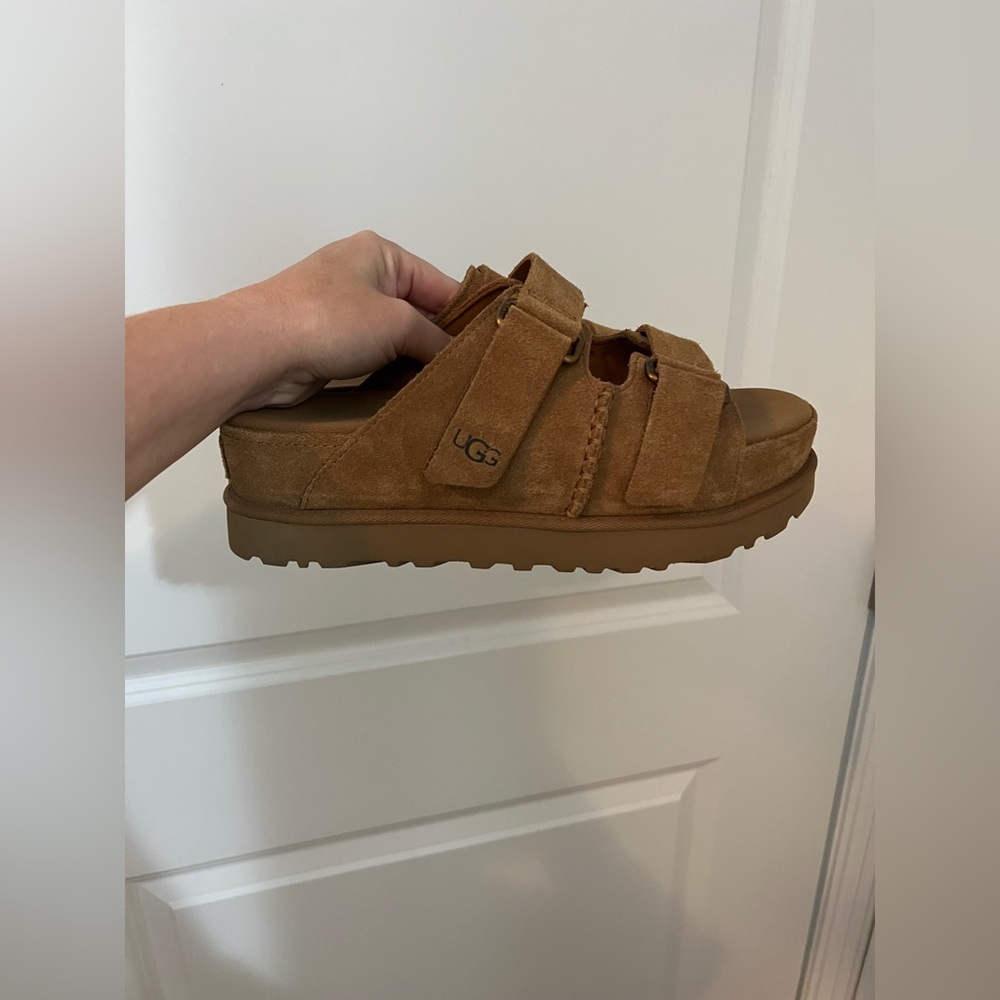Platform Ugg sandals